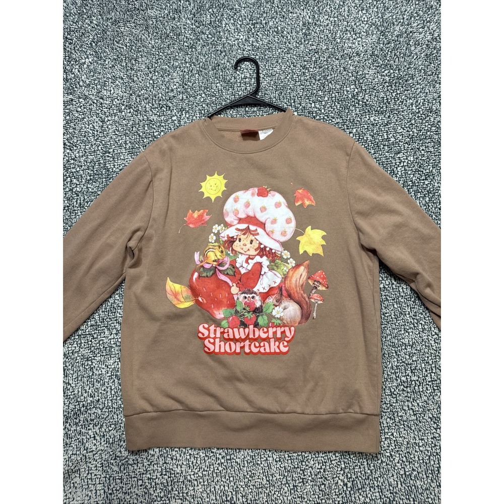 Strawberry Shortcake Women's Graphic Crewneck Sweatshirt - Size Medium
